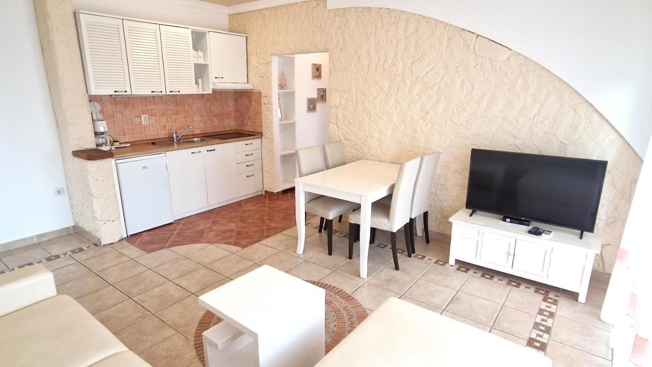 Apartment Damijan Krk Town Buitenkant foto