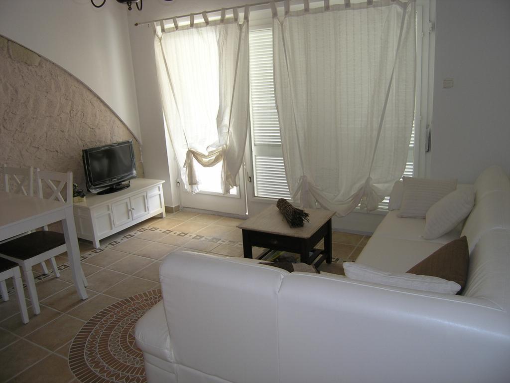 Apartment Damijan Krk Town Buitenkant foto