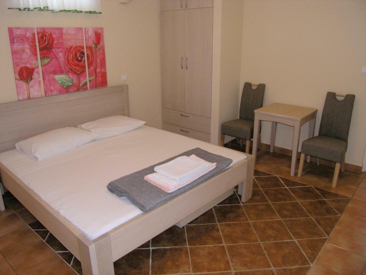 Apartment Damijan Krk Town Buitenkant foto