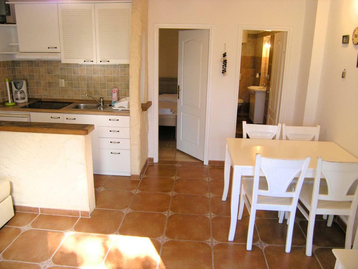 Apartment Damijan Krk Town Buitenkant foto